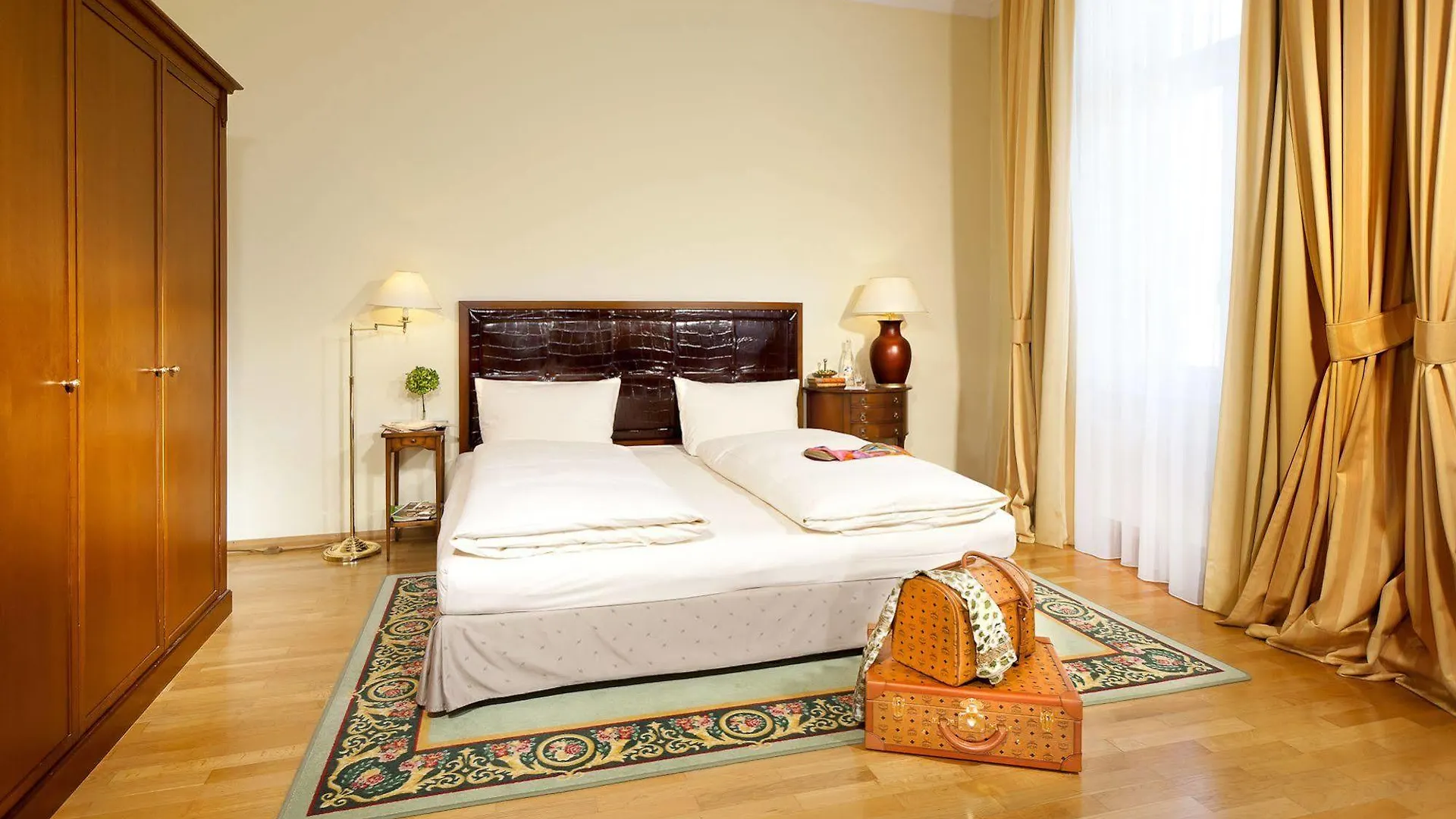 ***** Hotel Louisa'S Place Berlin Germany